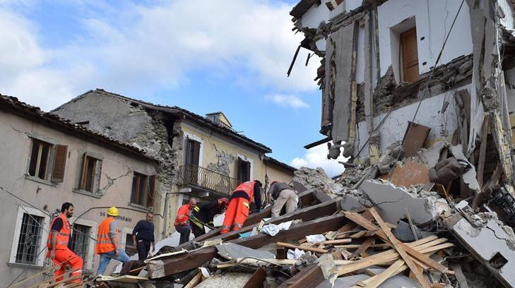 Sismo de magnitud 6.6 sacude a Italia