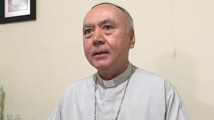 Arzobispo pide no abandonar a difuntos