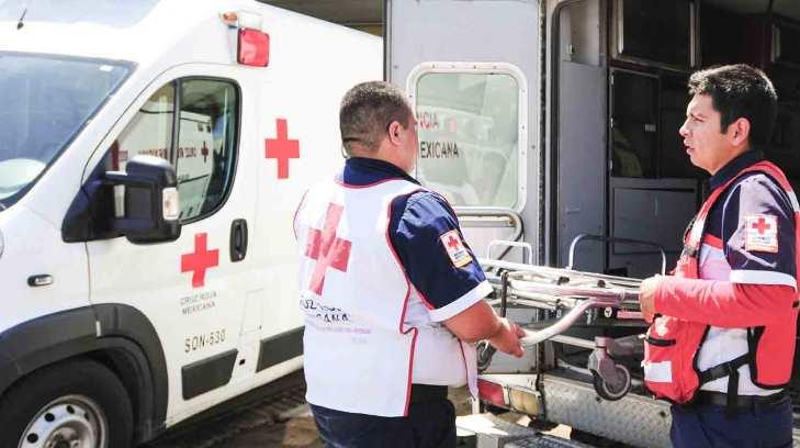 Paramédicos de la Cruz Roja se especializan en operación de ambulancias