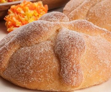 Panaderías reviven con la venta de pan de muerto