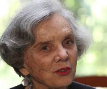 Sujetos armados ingresan a la casa de la escritora Elena Poniatowska