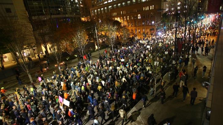 Disparan a cinco en protesta anti-Trump en Seattle