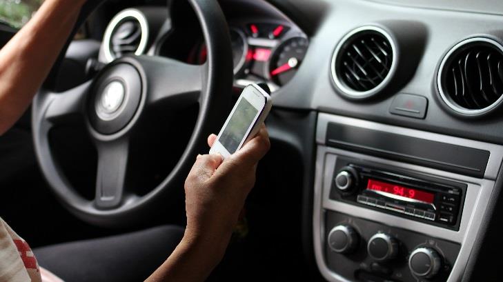 Provoca uso del celular la mitad de los accidentes viales en Cajeme