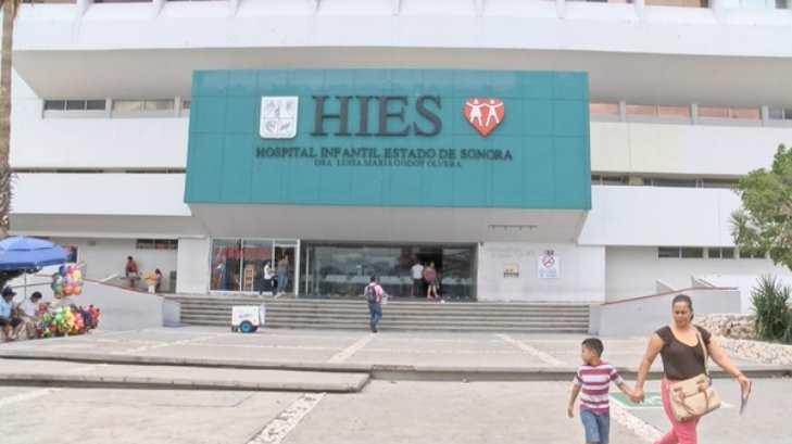 Menores lesionados en volcamiento son trasladados al Hospital Infantil