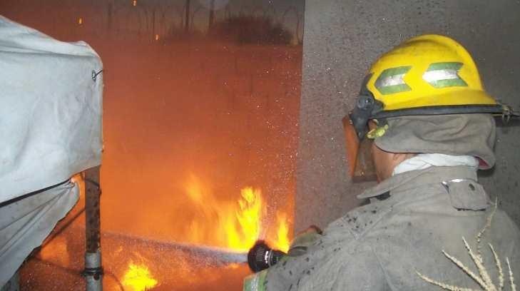 Fuego consume tres viviendas en Etchojoa