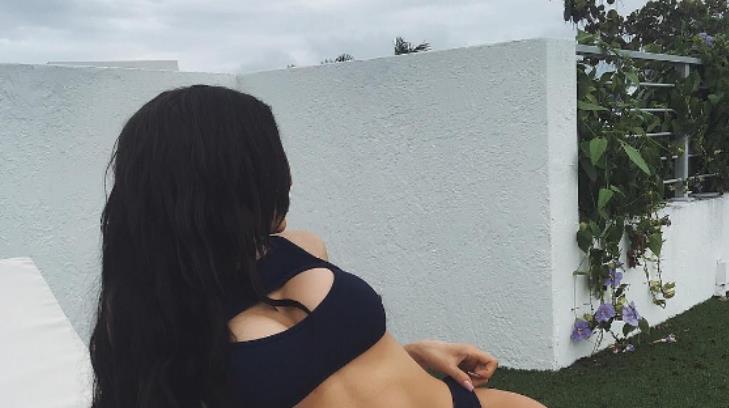 Kylie Jenner presume cuerpo en diminuto bikini