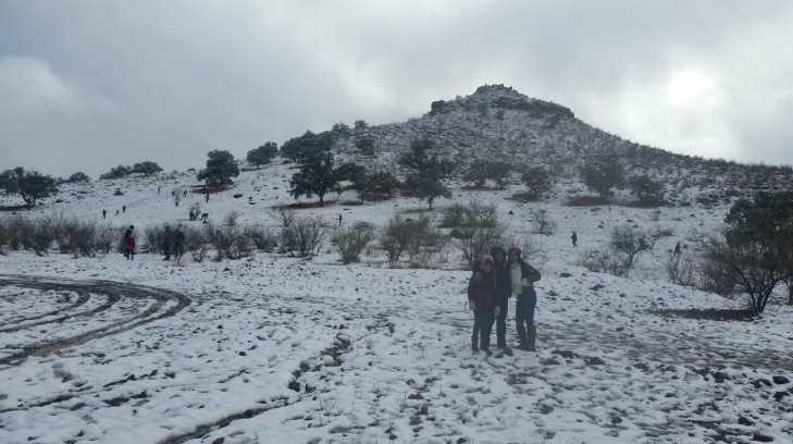 Nogalenses disfrutan panorama del Cerro de la Pirinola