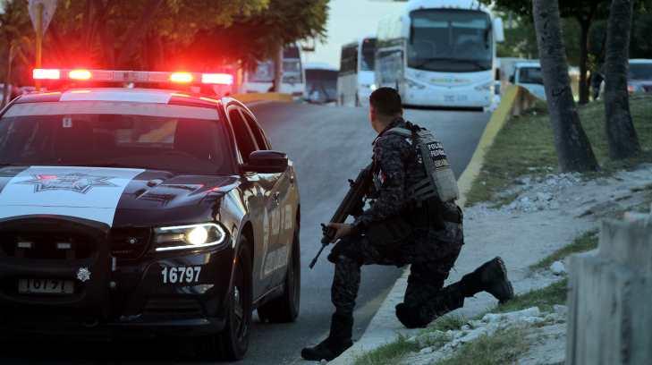 Atacan Fiscalía en Cancún; hay 2 muertos