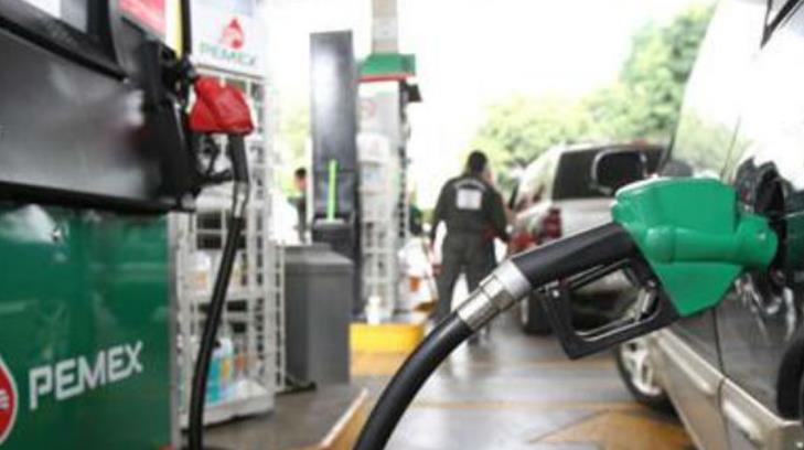 Suspenden vales de gasolina a regidores de Hermosillo