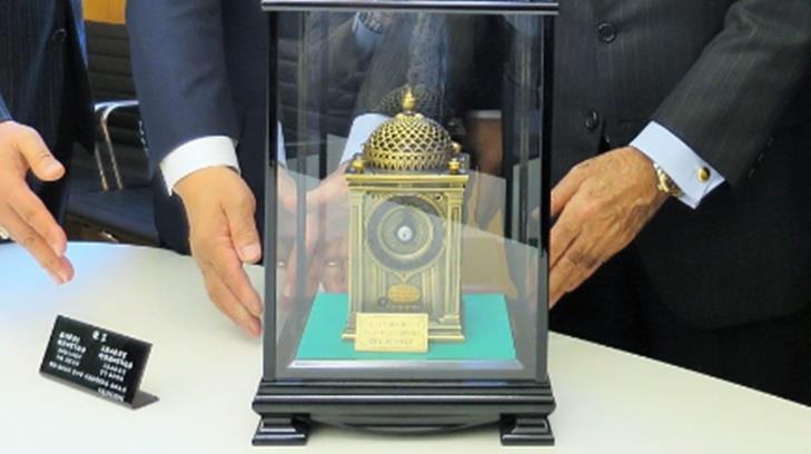 Gobierno de Japón regala a México réplica de El reloj occidental de Ieyasu