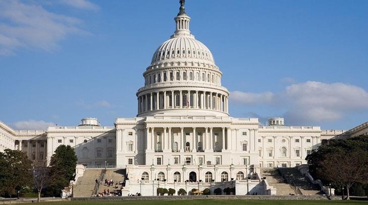 Arrestan en Washington a hombre armado y con accesos falsos para Capitolio