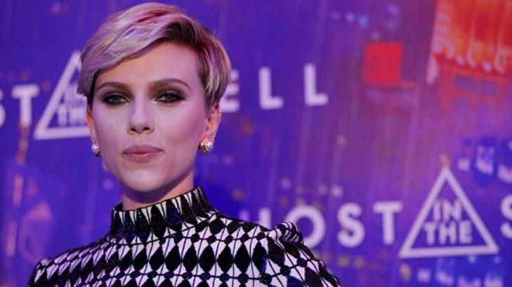 Scarlett Johansson se defiende de las críticas