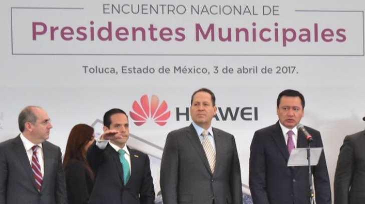 Manuel Ignacio Acosta rinde protesta como presidente de la Federación Nacional de Municipios de México