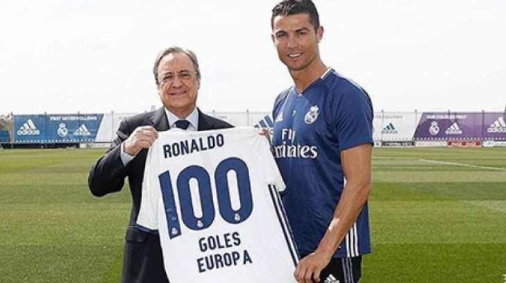 Cristiano Ronaldo recibe reconocimiento por 100 goles en Champions