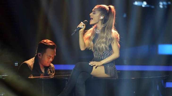 Ariana Grande regresa a Manchester para ofrecer concierto en honor a las víctimas