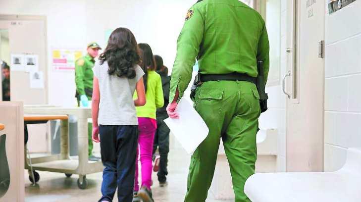 Cien mil niños fueron detenidos durante 2 años en la frontera sur de EU: Unicef