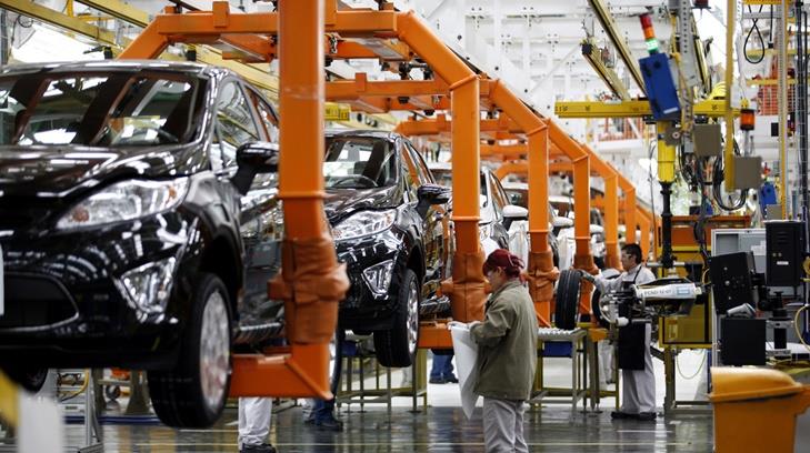 Ford descarta recorte de empleos en las plantas que tiene en México
