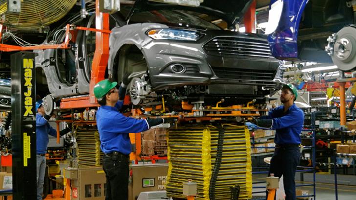 Descartan recortes en Ford Hermosillo; preparan línea de Focus