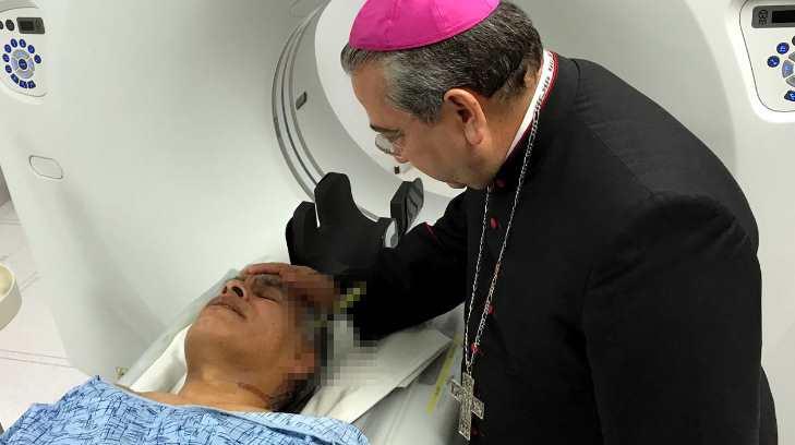 Delincuentes clavan desarmador en la cabeza de sacerdote en Tijuana