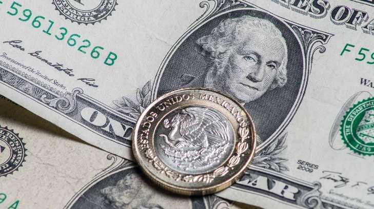 Dólar se mantiene a la venta en 18.40 pesos en bancos
