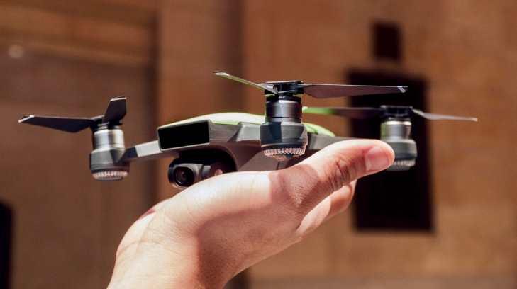 Presentan en México el primer dron controlado con las manos