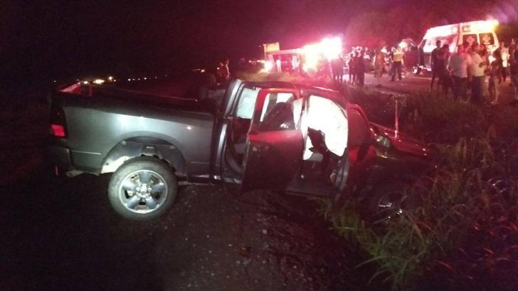 Choque carretero al norte de Sonora deja un muerto y un herido