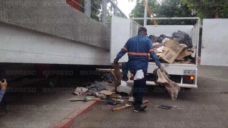 Indigentes invaden Hospital General del Estado