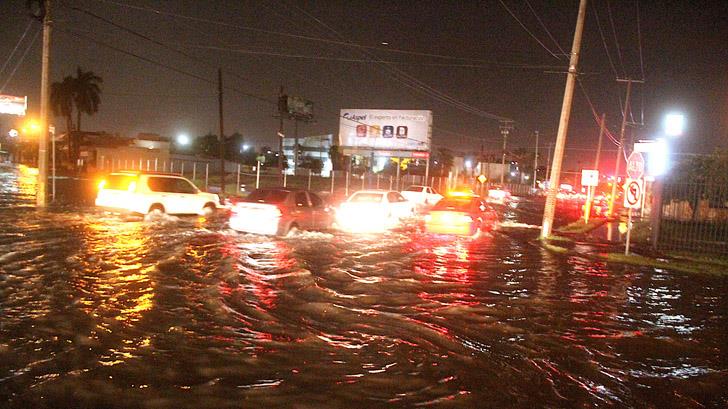 Caen 80 milímetros de lluvia al sur de Hermosillo