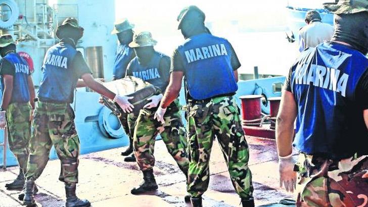 Siete marinos son acusados de secuestro