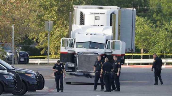 Encuentran ocho muertos y 28 heridos dentro de un camión en Texas
