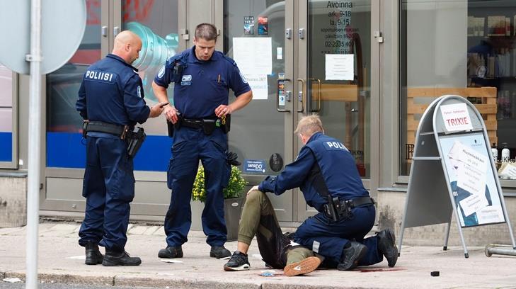 Embajada mexicana en Finlandia activa línea de emergencia tras ataque