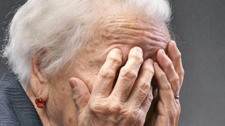 Ancianos experimentan robo de pensiones por parte de sus familiares