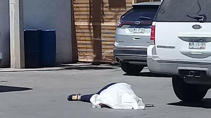 Asesinan a una mujer en el estacionamiento de los juzgados familiares en Nogales