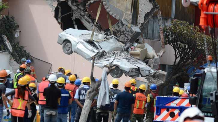 Aumenta a 320 la cifra de fallecidos por sismo en México
