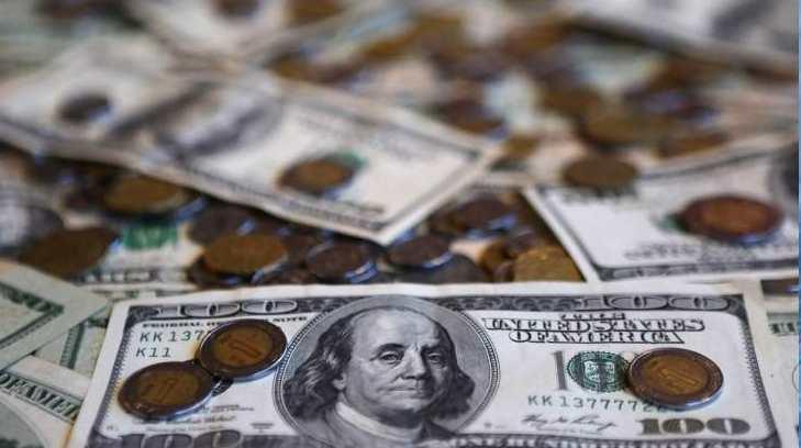 Dólar llega a 19.18 pesos a la venta en bancos