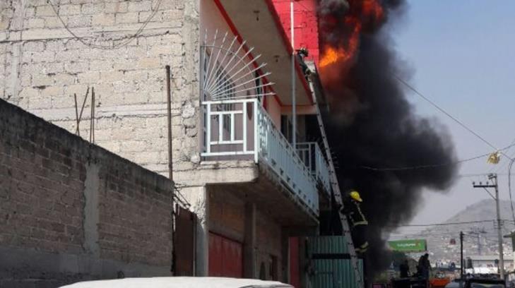 Fábrica de Ecatepec se incendia; hasta el momento no hay lesionados