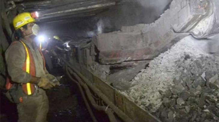 Derrumbe en mina en Coahuila deja 2 trabajadores atrapados