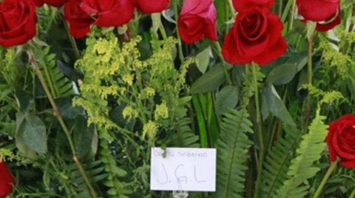 El Chapo Guzmán envía ofrenda floral a la tumba de su tío en Culiacán