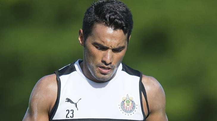 ‘Gallito’ Vázquez deja las Chivas y se va al  Santos Laguna