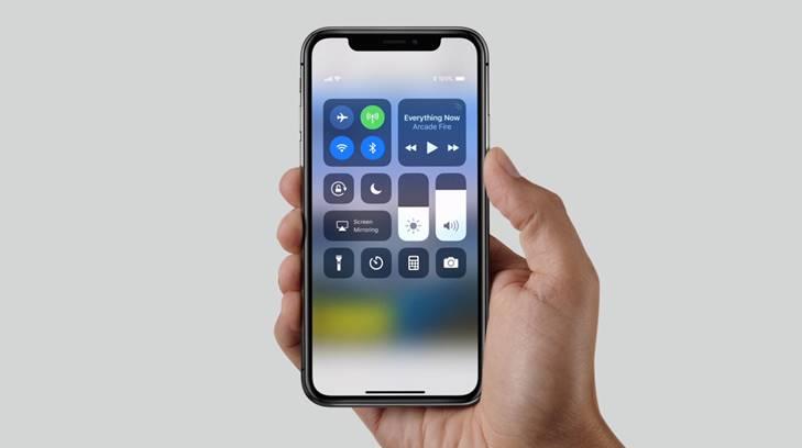 La compañía Apple podría lanzar tres nuevos iPhone X en 2018