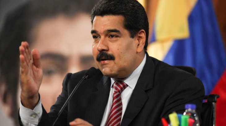 Maduro dice que su gobierno dará prioridad al desarrollo de Venezuela