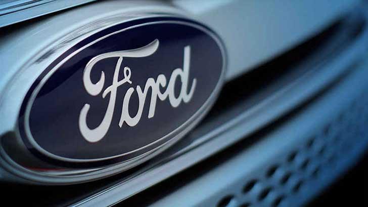 Ford reporta fallas en cámaras retrovisoras en sus autos 2020