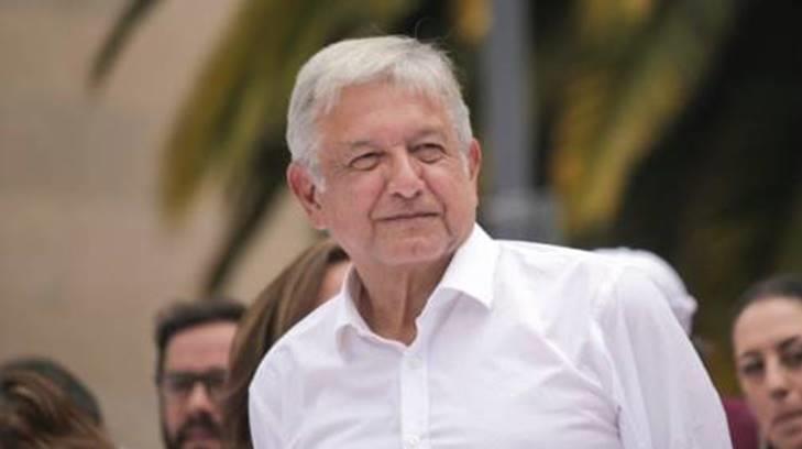 López Obrador pide ayuda a sacerdotes y pastores contra fraude electoral