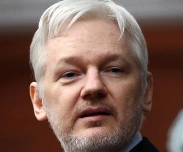 Perdón al señor Assange, indulto y asilo en México: López Obrador