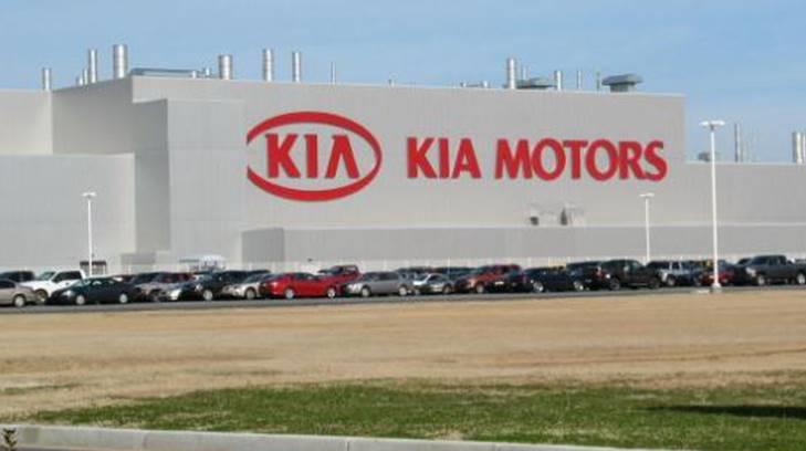 KIA Motors México ensamblará más carros Forte y Río para exportarlos