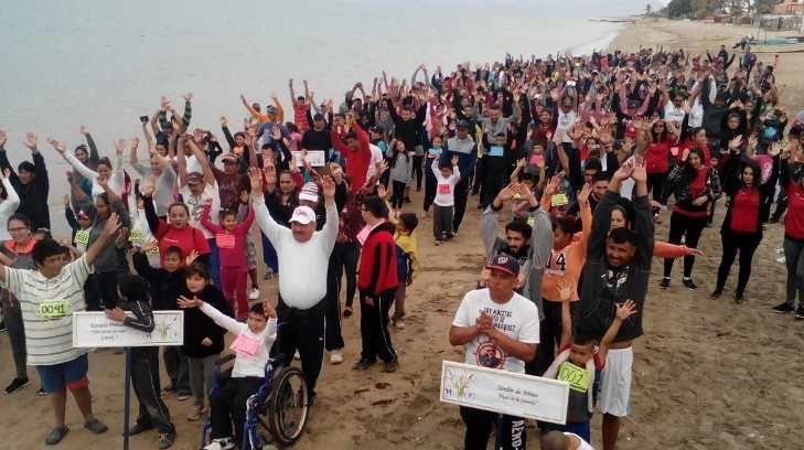 Participan 450 niños en Carrera de la Amistad en Bahía de Kino