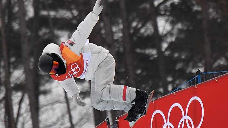 Shaun White gana tercer oro olímpico en halfpipe snowboard