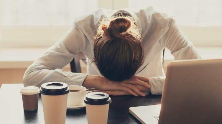 Trastornos del sueño afectan rendimiento laboral, asegura especialista