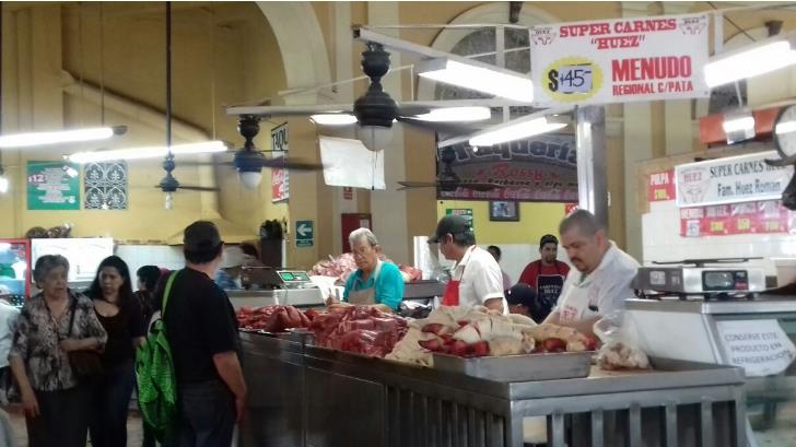 Bajan ventas de carnes rojas y mariscos en el Mercado Municipal 1