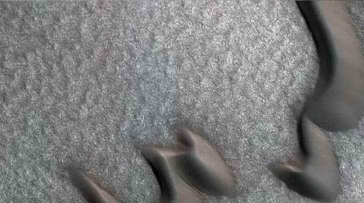 La NASA comparte imágenes de rocas apiladas de manera ordenada en Marte